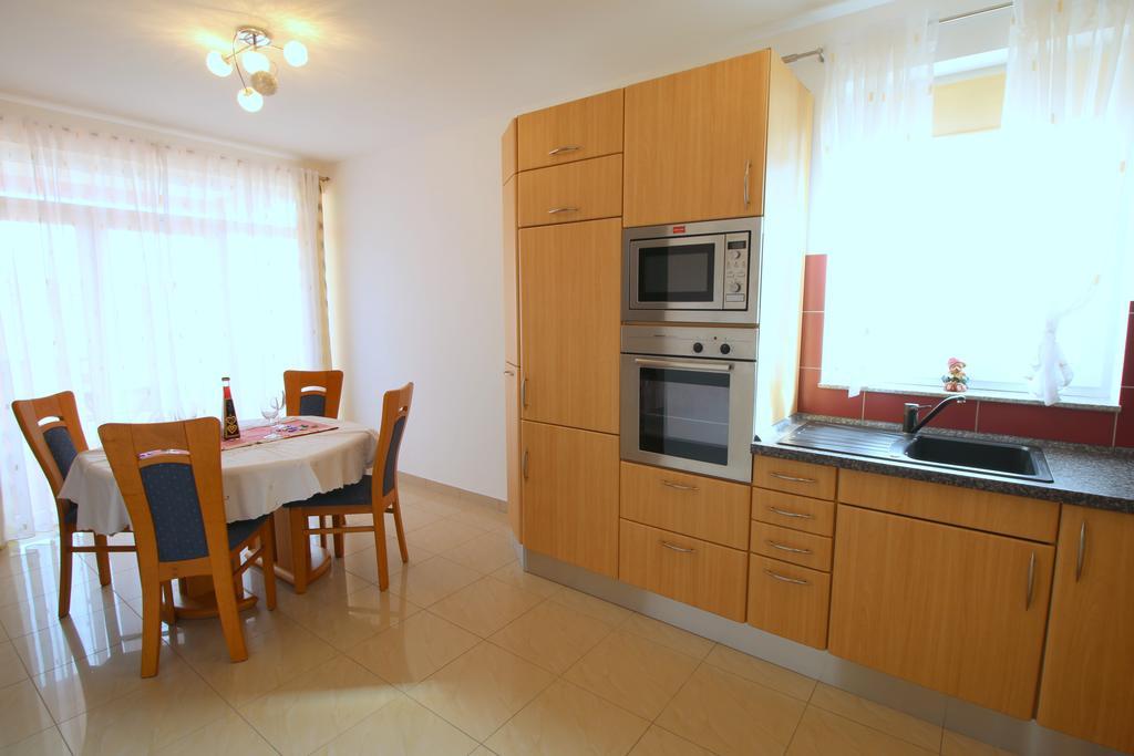 Apartment Luzia Banjole Esterno foto