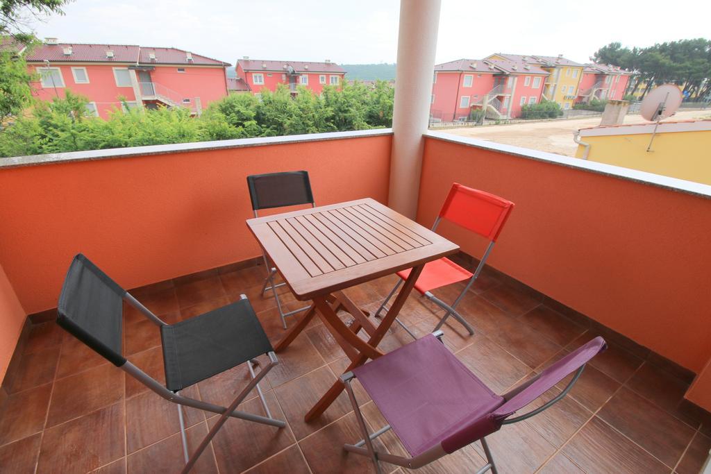 Apartment Luzia Banjole Esterno foto
