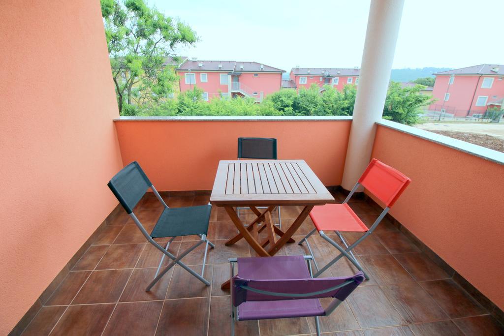 Apartment Luzia Banjole Esterno foto